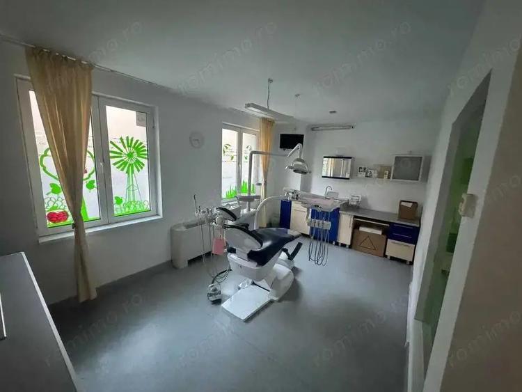 Calarasilor-Delea Noua, clinica stomatologica - 1