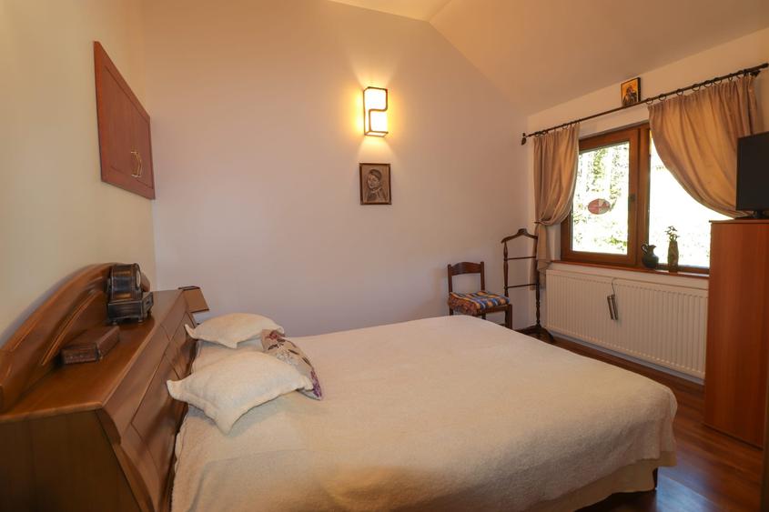 Vila de vanzare, cu gradina deosebita!!! - 5