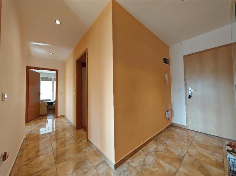 Apartament cu 2 camere decomandat, mobilat în Avantgarden