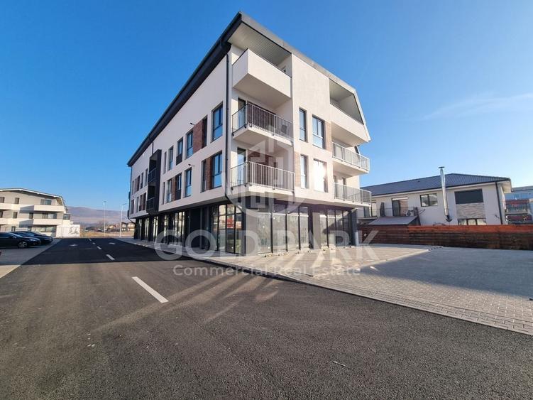 Spatiu Comercial - Zona Floresti - 160 mp - Bloc Nou  - VITRINA MARE - 18