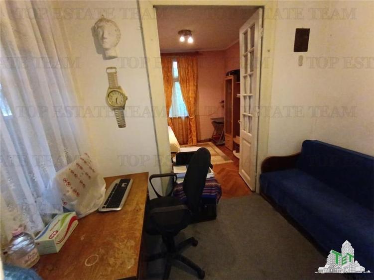 Vila cu aspect de conac in centrul Ploiestiului, ideala pentru locuinta, birou s - 8