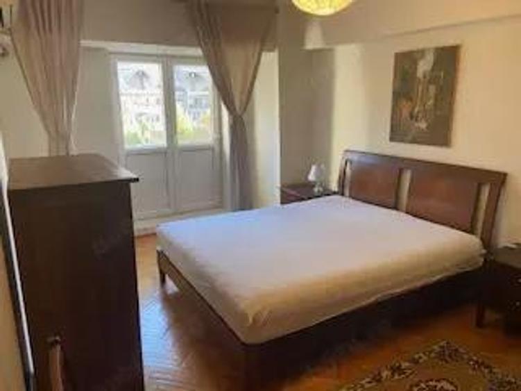 Inchiriez apartament 3 camere, decomandat, zona Traian-Unirii - 4