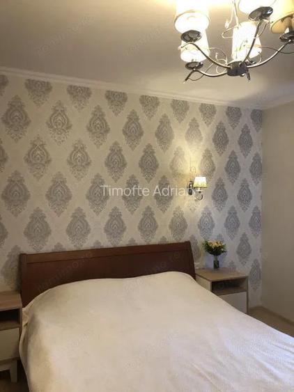 2 camere de vanzare in zona Nerva Traian