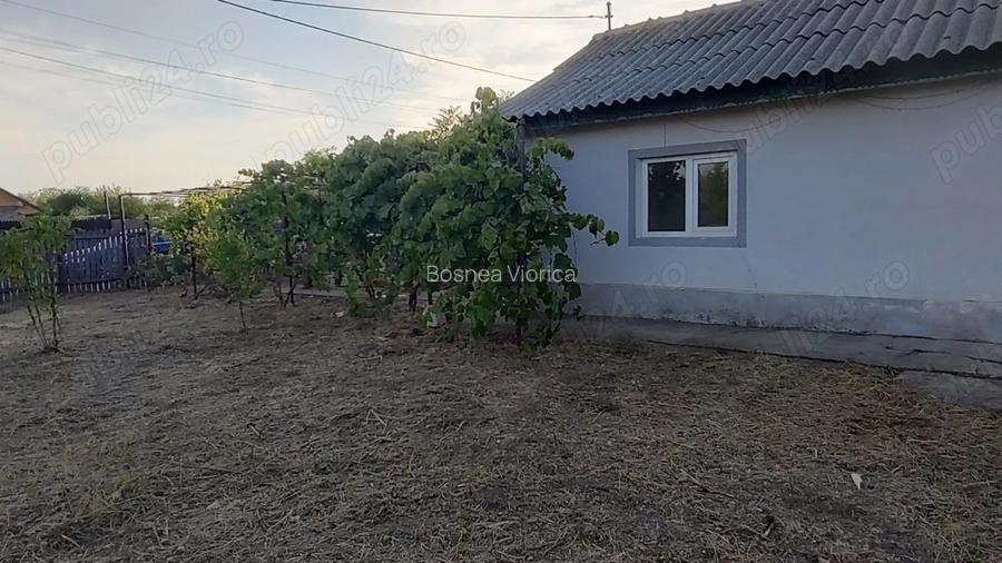 Vand casa cu teren de 2080 mpin Dor Marunt