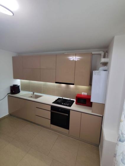 Apartament de vanzare pozitie excelenta, gata de mutat - 8