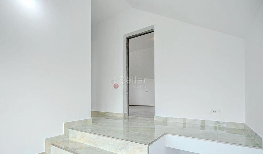 Zona Linistita Structura Generoasa - 33