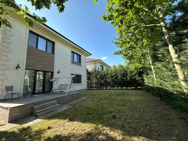 Vila Individuala 5 Camere Otopeni Terasa Parcare Curte Generoasa - 20