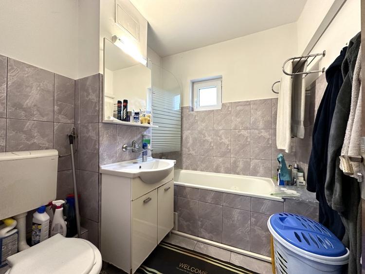 Apartament 3 camere, etaj intermediar, 57 mp utili - zona Lipovei - 5