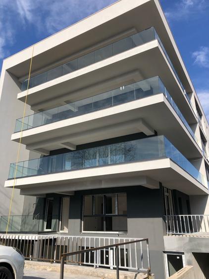 Neofort 77-Soseaua Petricani , langa parcul si lacul Petricani ,2 camere - 5