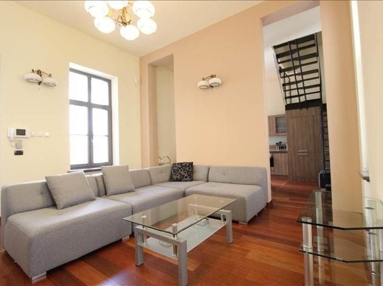 Apartament cu 3 camere de închiriat în zona Pța Unirii - 11
