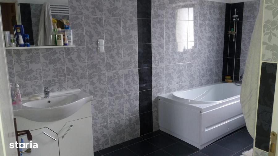 Casă cu 4 camere cu Teren 420 Mp în Gheorgheni