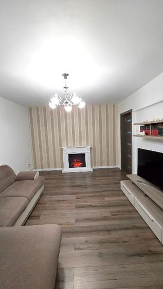 Apartament renovat 3 camere, 2 bai, loc parcare, decomandat, Gavana 3 - 3