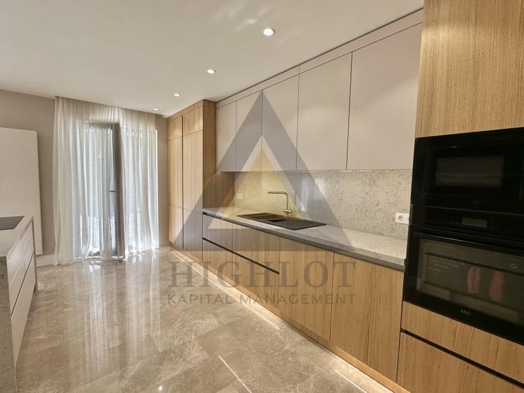 OXFORD GARDENS PADURE | VILA INCHIRIATA - 6000 euro/luna - 12