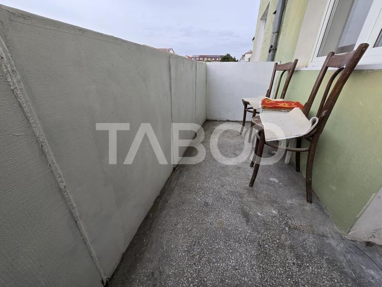 Apartament de vanzare la etaj intermediar 2 renovat balcon Terezian - 8