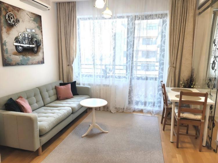 Garsoniera | Mobilata Complet | Vedere Superba - 2