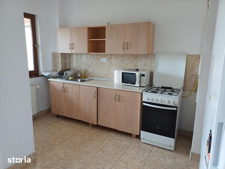 Apartament cu 3 camere în Mărăști