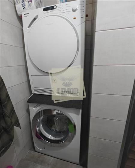 Casă individuală cu 4 camere cu Garaj în Trei Stejari
