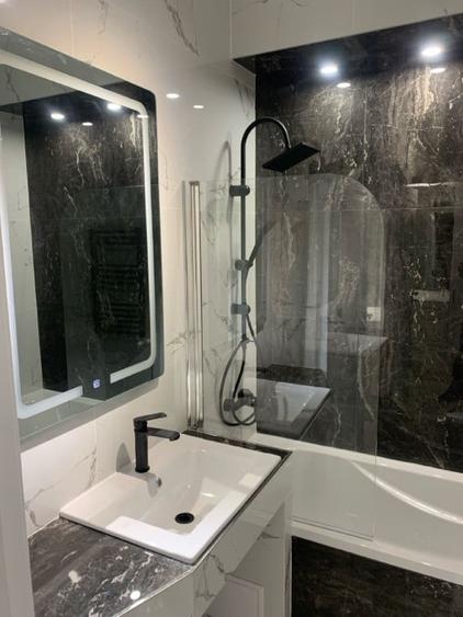 Apartament cu 2 camere decomandat în Eroii Revoluției