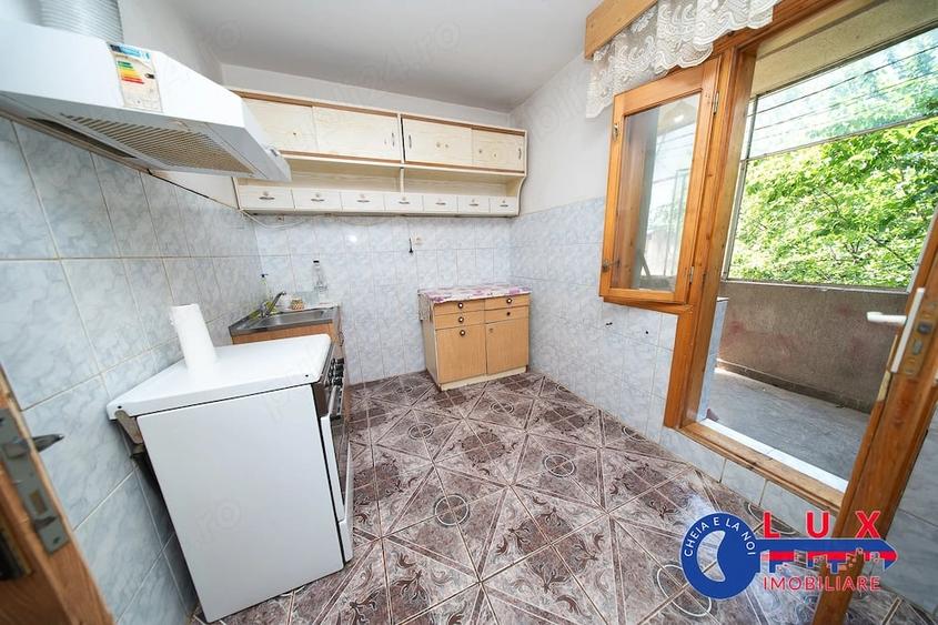 Apartament cu 3 camere decomandat în C5