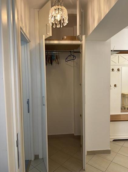 Apartament cu 2 camere decomandat, mobilat în P-ța Universității