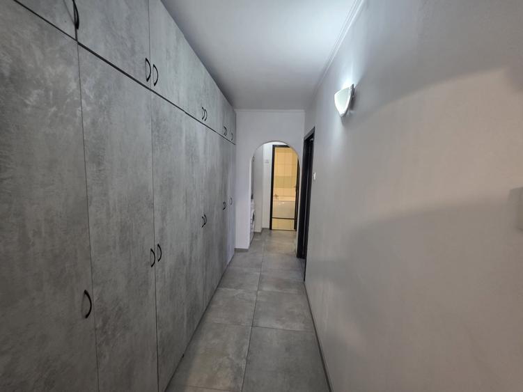 Apartament cu 2 camere decomandat, mobilat în Berceni