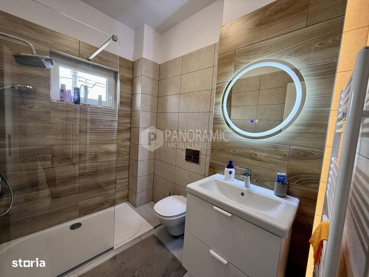 Apartament cu 3 camere în Micro 17