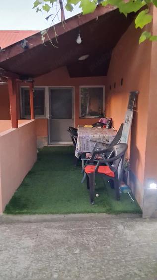Casă cu 3 camere cu Teren 1300 Mp în Smeeni