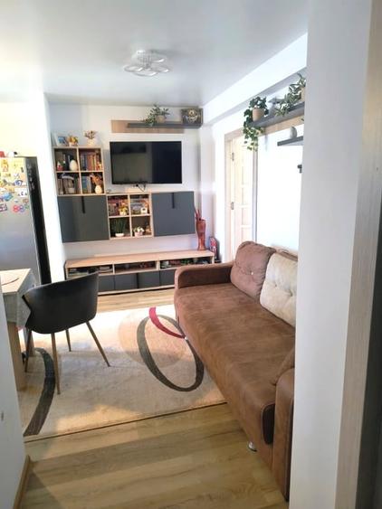 Apartament cu 3 camere decomandat, mobilat în Popas Păcurari