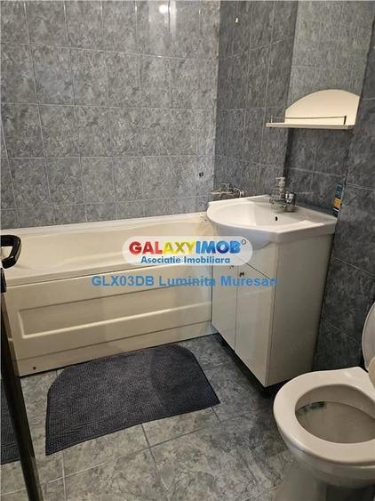 Apartament cu 2 camere semidecomandat în Aleea Trandafirilor
