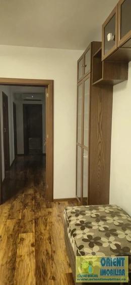 Tomis Nord, apartament 4 camere de vanzare, parter, gaze, mobilat - 9
