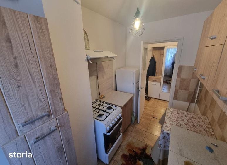 Apartament cu 2 camere semidecomandat în Tătărași