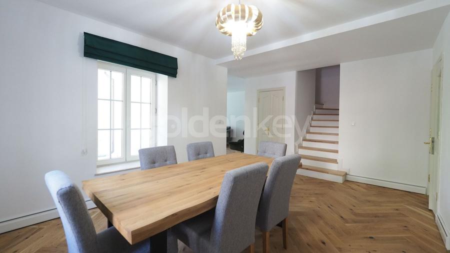 Duplex cu 4 camere cu Canalizare în Iancu Nicolae