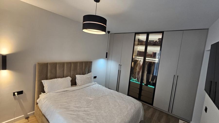 Apartament modern, suprafata utila 75 mp + 82mp terasa, cu 2 locuri  de parcare - 5
