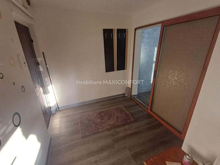 Apartament cu 2 camere nedecomandat în Școlilor