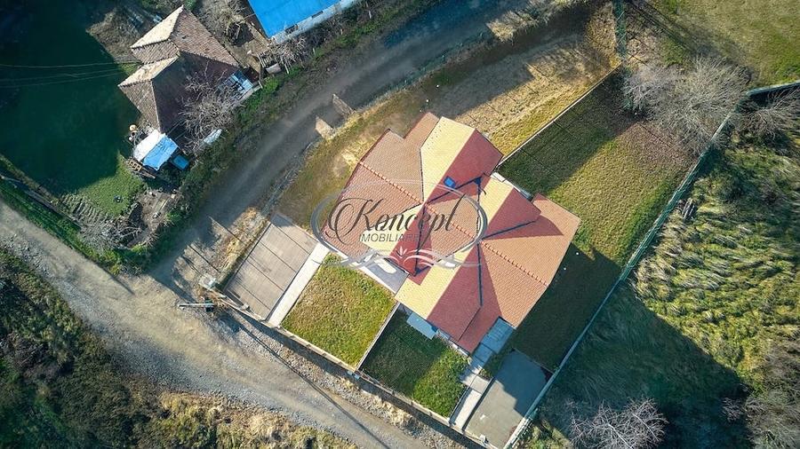 Casă cu 4 camere cu Teren 500 Mp în Feleacu