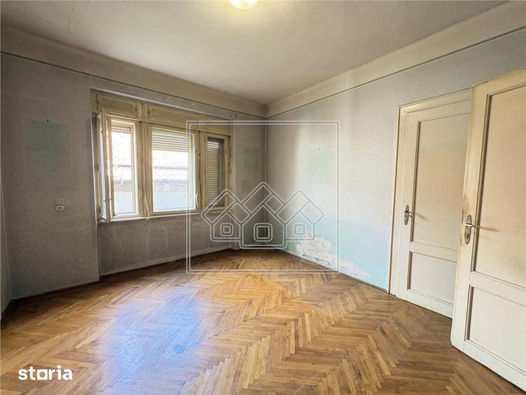Casa tip duplex pe Calea Dumbravii, teren de 425 mp, 120 mp utili - 12