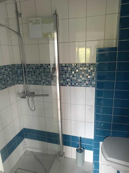 Apartament cu 3 camere decomandat în Exterior Vest