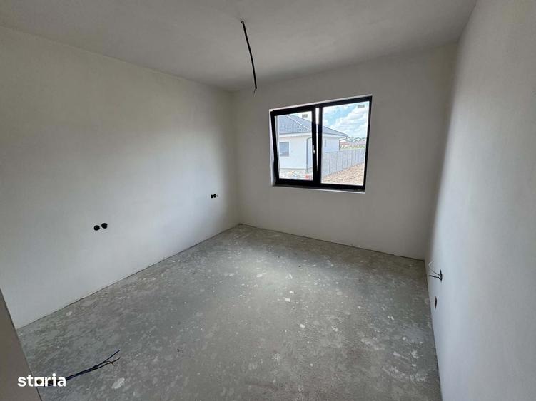 Casă cu 3 camere în Odoreu