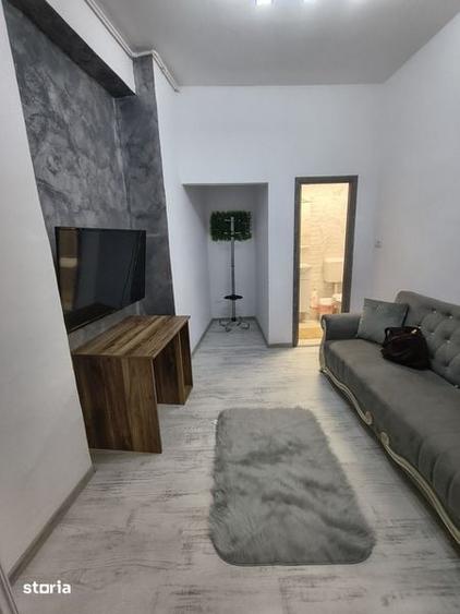 Casă cu 2 camere cu Teren 38 Mp în Romană