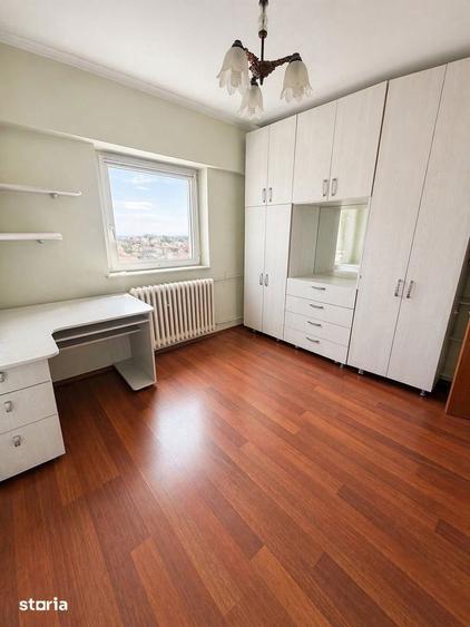 Apartament cu 4 camere decomandat, mobilat în Tomis III