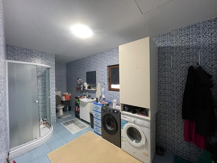 Apartament cu 2 camere decomandat, mobilat în Ghiroda