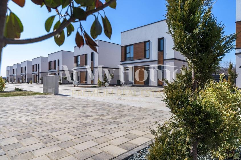 Casă individuală cu 5 camere cu Piscina în Tunari