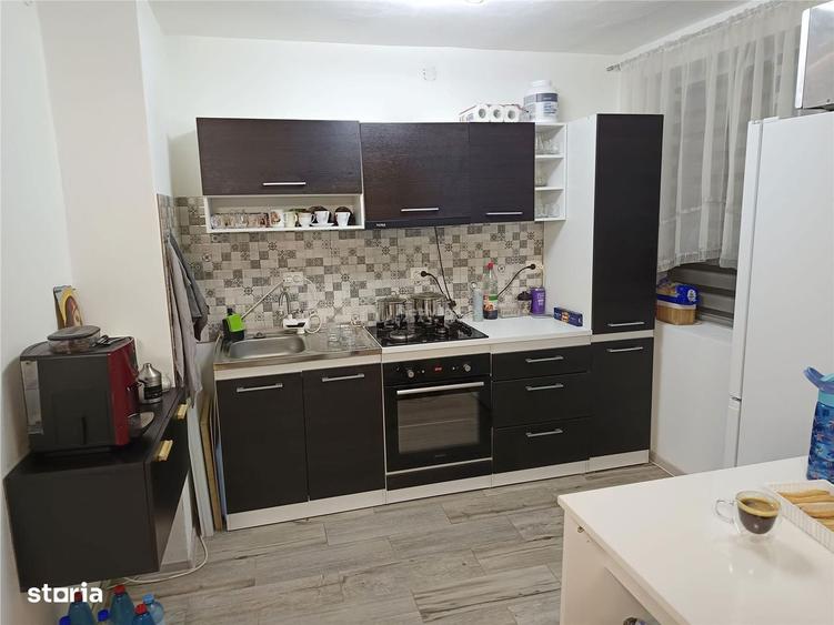 Apartament 2 camere in zona centrala Moldova Noua, langa piata - 3