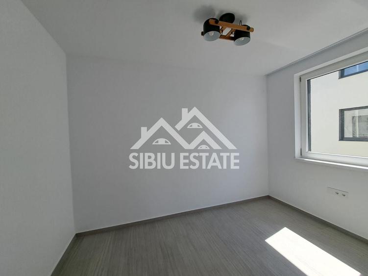 Casa la pret de apartament, 5 camere Sibiu Calea Cisnadiei - 10