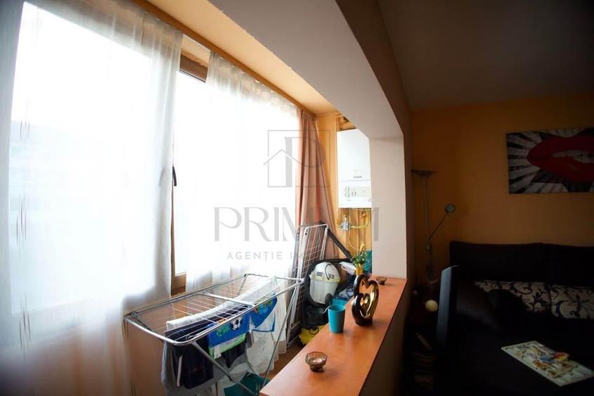 BUCOVINA - 3 CAM - DECOMANDAT - ETJ.2 - 2 BAI - 2 BALCOANE - CENTRALA - ZONA EXC - 8