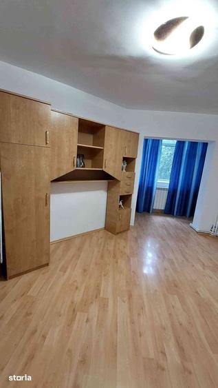 Apartament 3 camere, Ireg et1/4,centrala,Mobilat si Utilat 400 euro? - 1
