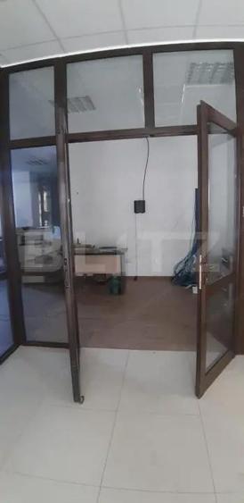 Spatiu prestari servicii, parter, strada principala, 220 mp, Obcini - 15