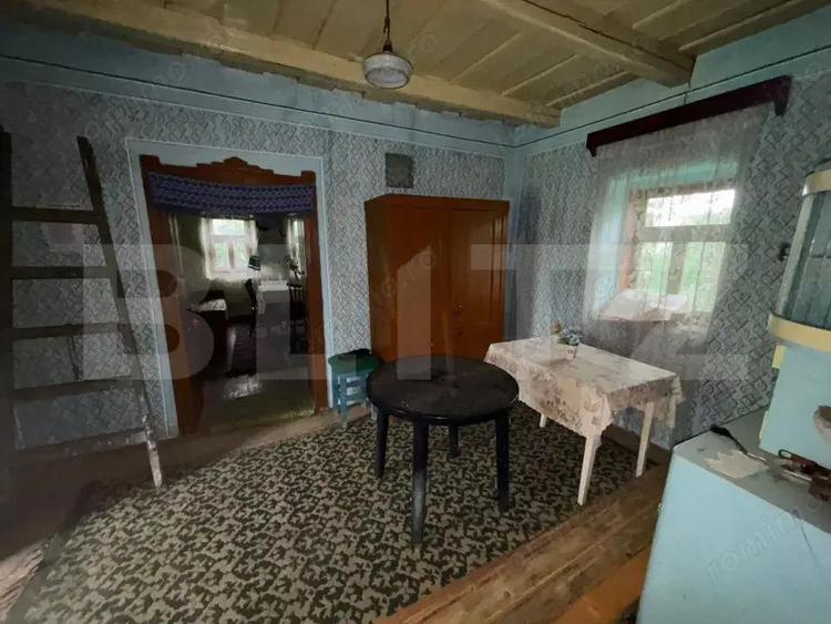 Casa de vanzare, cu 10 ari de gradina. - 1