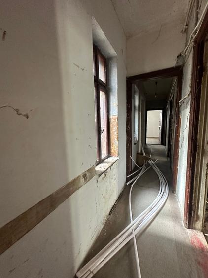 Basarab - 4 minute metrou - Apartament 3 camere - confort 1 sporit - 80 mp - 29