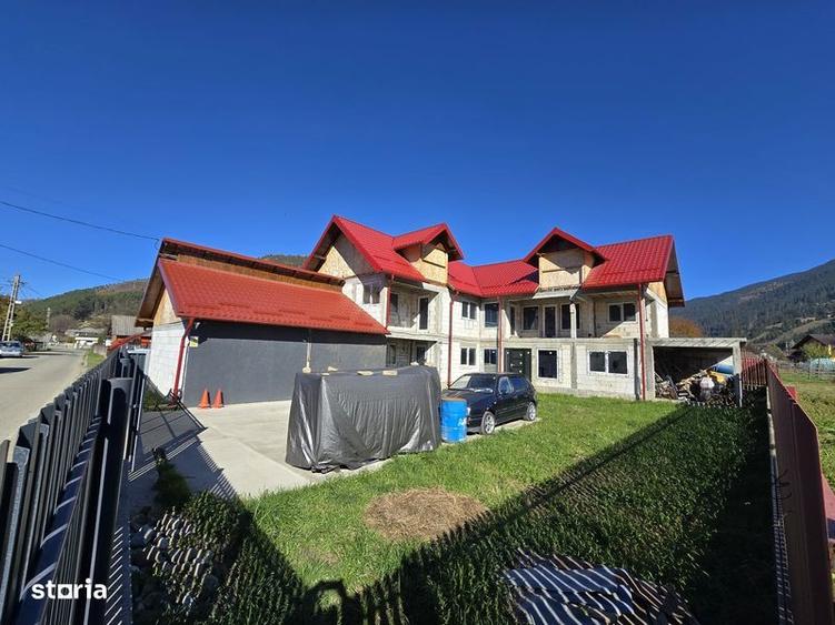 Casa de vanzare /pensiune/azi/gradinita - 1